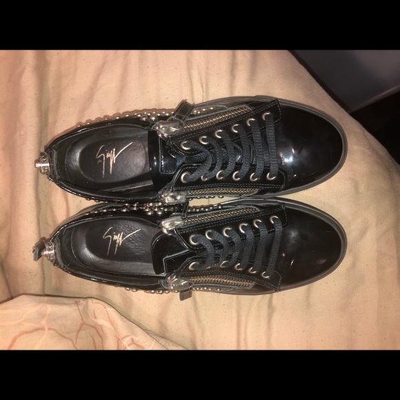 I’m selling Giuseppe Zanotties only worn one time - Picture 5 of 7